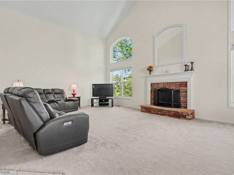 975 W Parkway Boulevard, Aurora, OH 44202 Photo 16