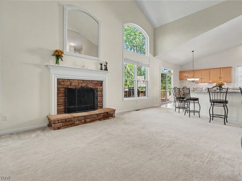 975 W Parkway Boulevard, Aurora, OH 44202 Photo 18