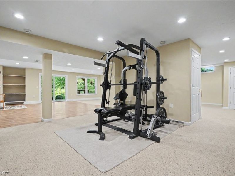 975 W Parkway Boulevard, Aurora, OH 44202 Photo 33