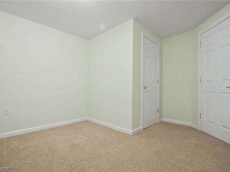 975 W Parkway Boulevard, Aurora, OH 44202 Photo 35