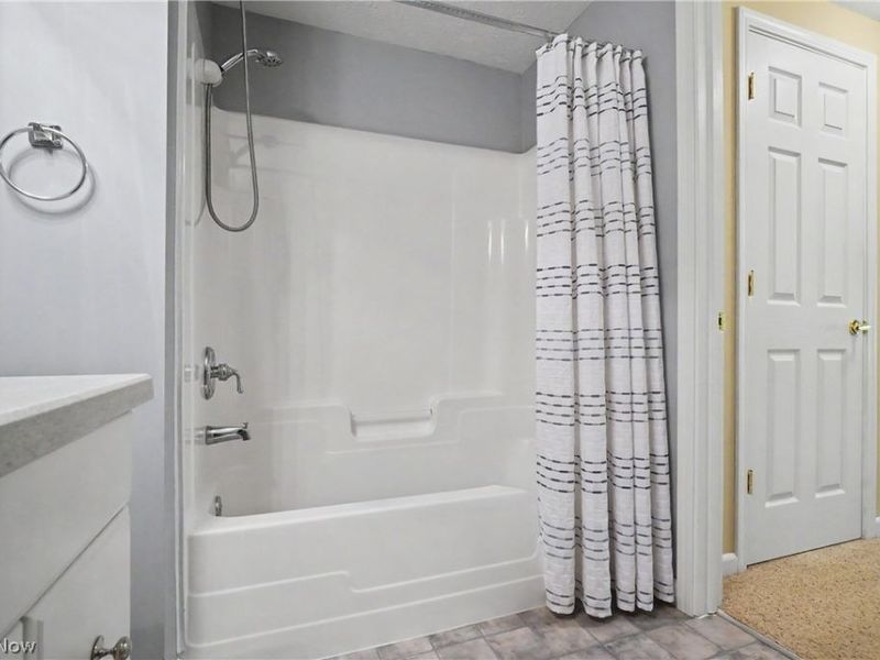975 W Parkway Boulevard, Aurora, OH 44202 Photo 37