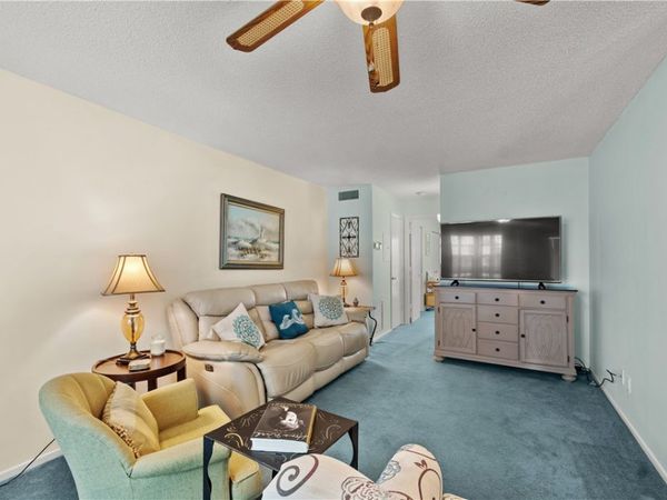 36 Vista Gardens Trail, Unit 205, Vero Beach, FL 32962