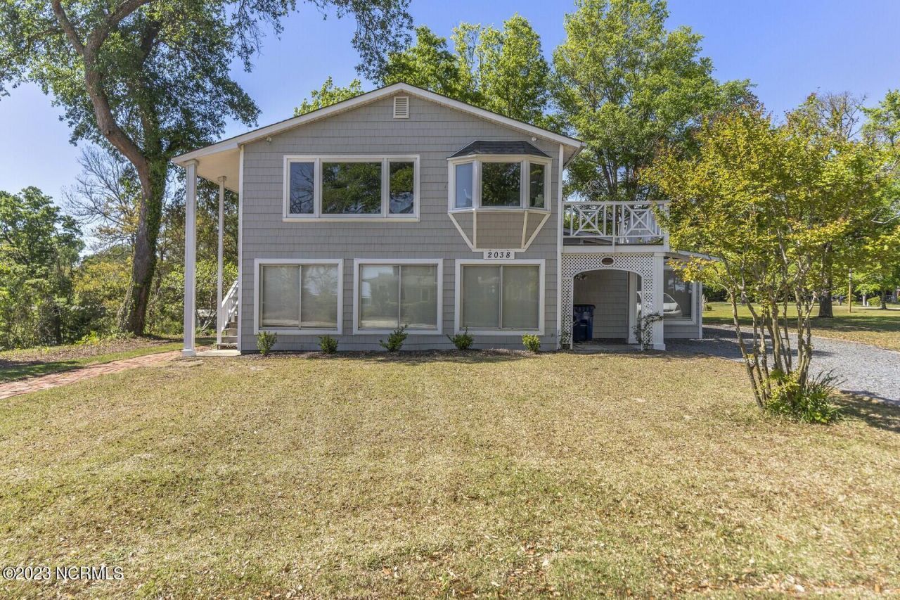 1910 Sneeden Drive, Wilmington, NC 28411