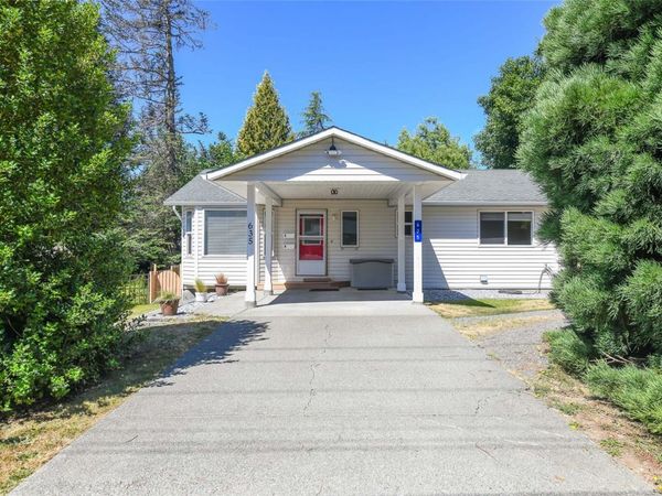 635 Pritchard Rd , Comox, BC V9M 3J1
