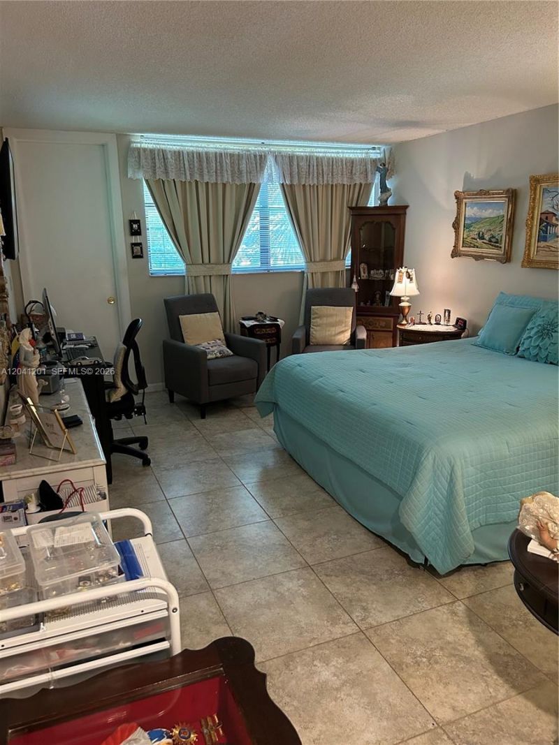 16325 Golf Club Rd , Unit 304, Weston, FL 33326 Photo