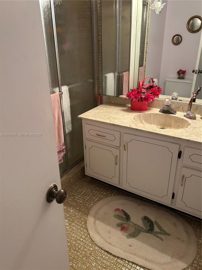 16325 Golf Club Rd , Unit 304, Weston, FL 33326 Photo