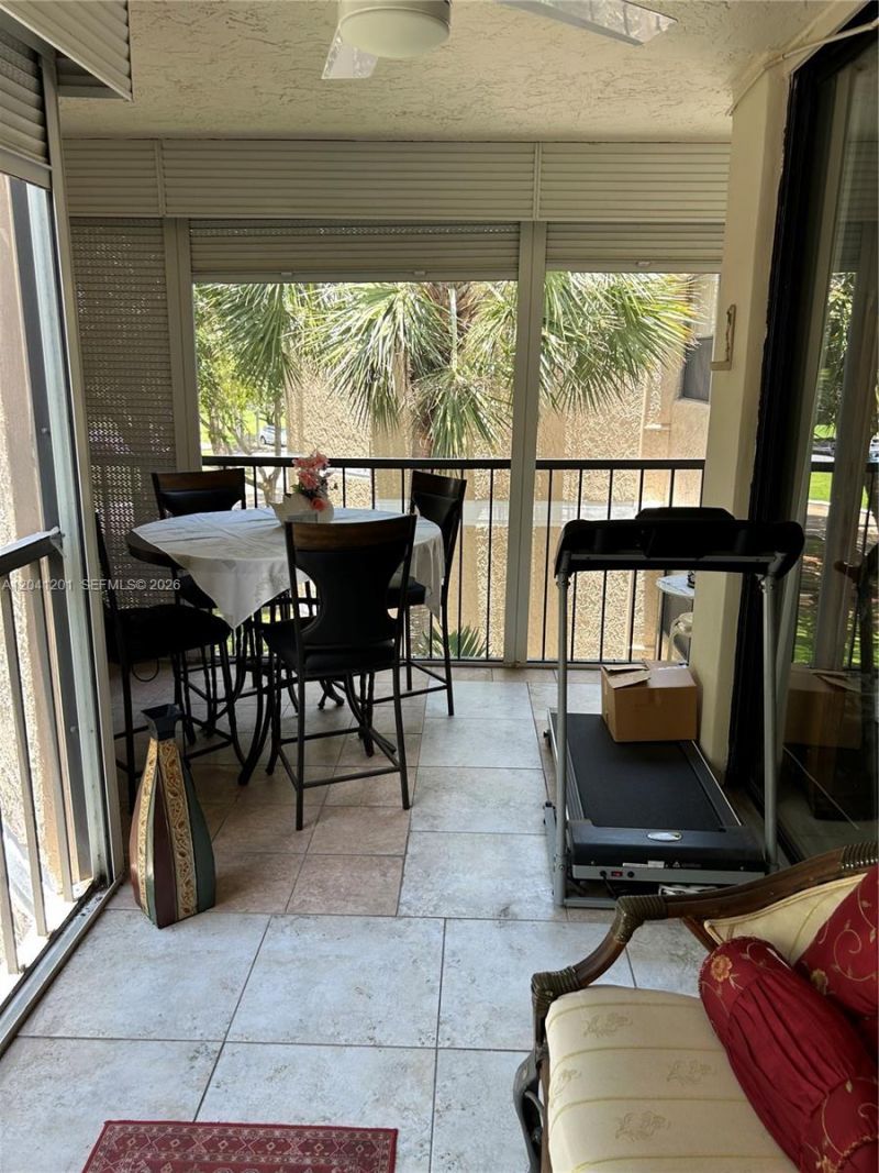 16325 Golf Club Rd , Unit 304, Weston, FL 33326 Photo