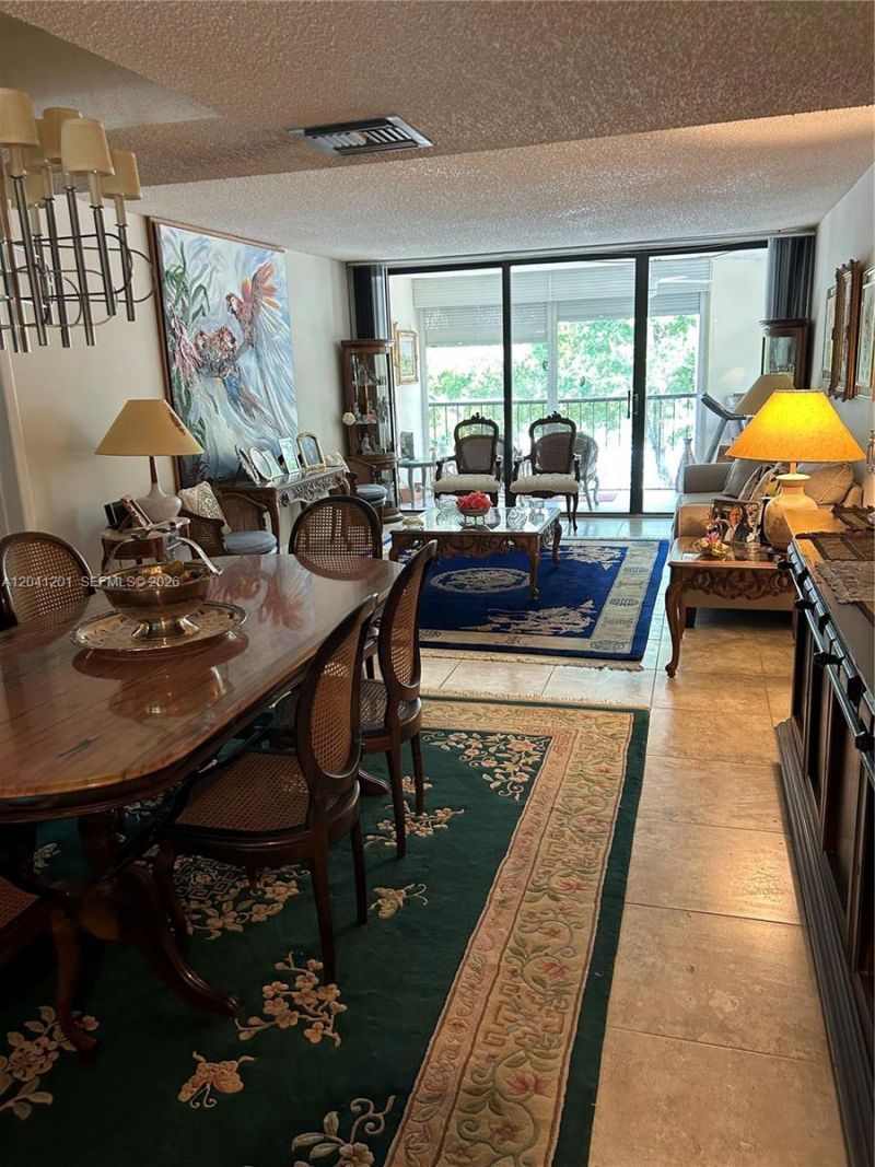 16325 Golf Club Rd , Unit 304, Weston, FL 33326 Photo