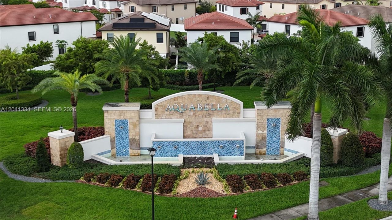 3482 W 114th Ter , Hialeah, FL 33018 Photo
