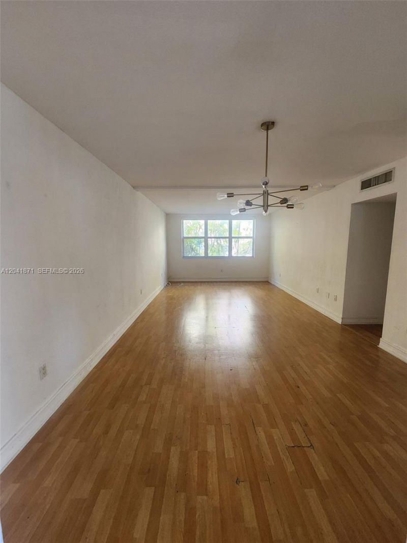 1080 99th St, Unit 212, Bay Harbor Islands, FL 33154 Photo