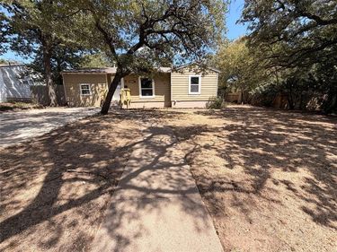 2613 Stark Street, Fort Worth, TX 76112