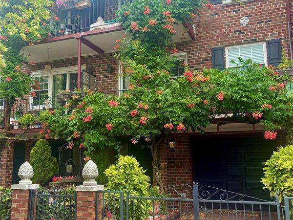 32-28 42nd Street , Unit 1, Astoria, NY 11103