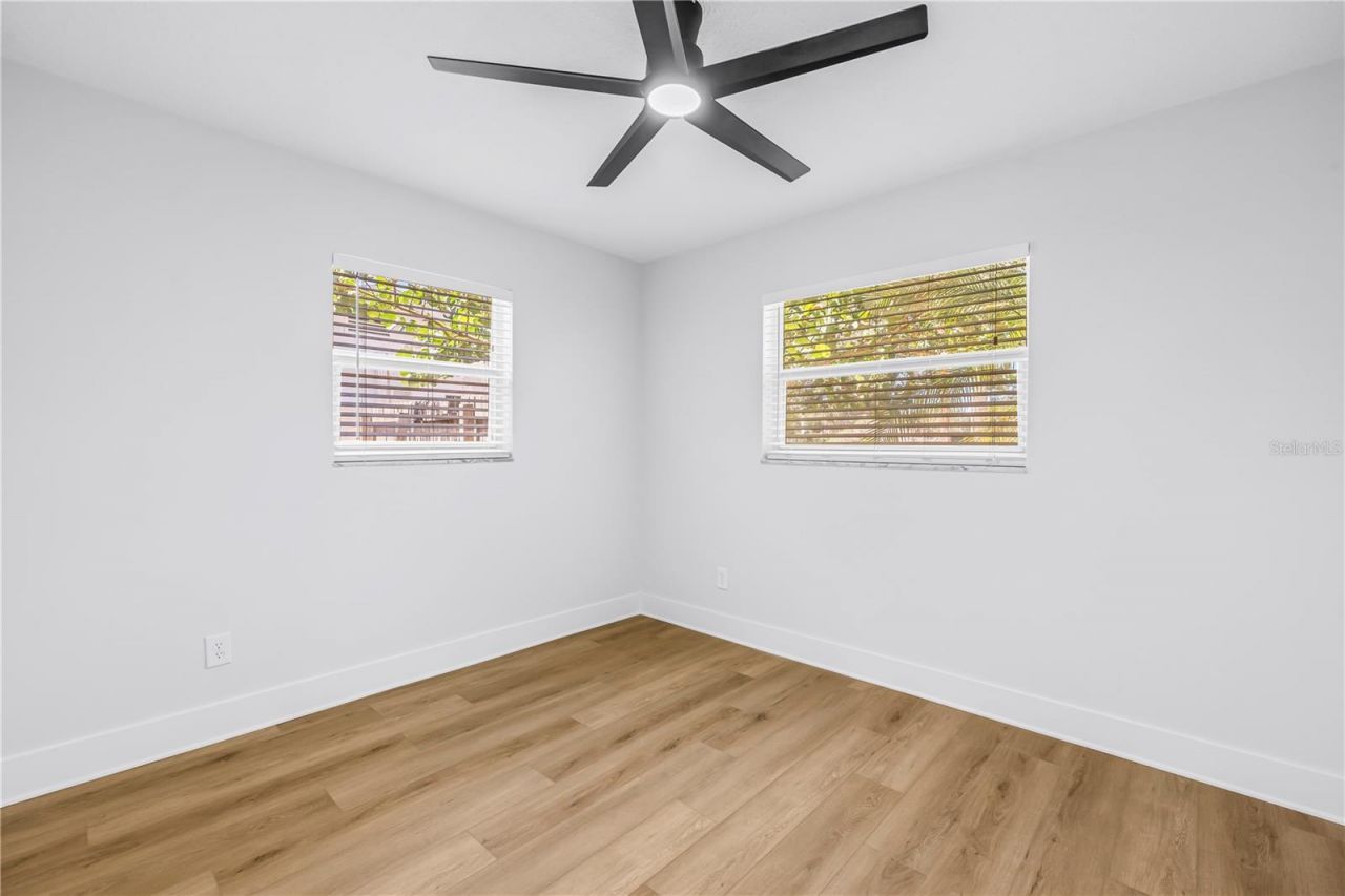 5846 12th Street S, Saint Petersburg, FL 33705 Photo