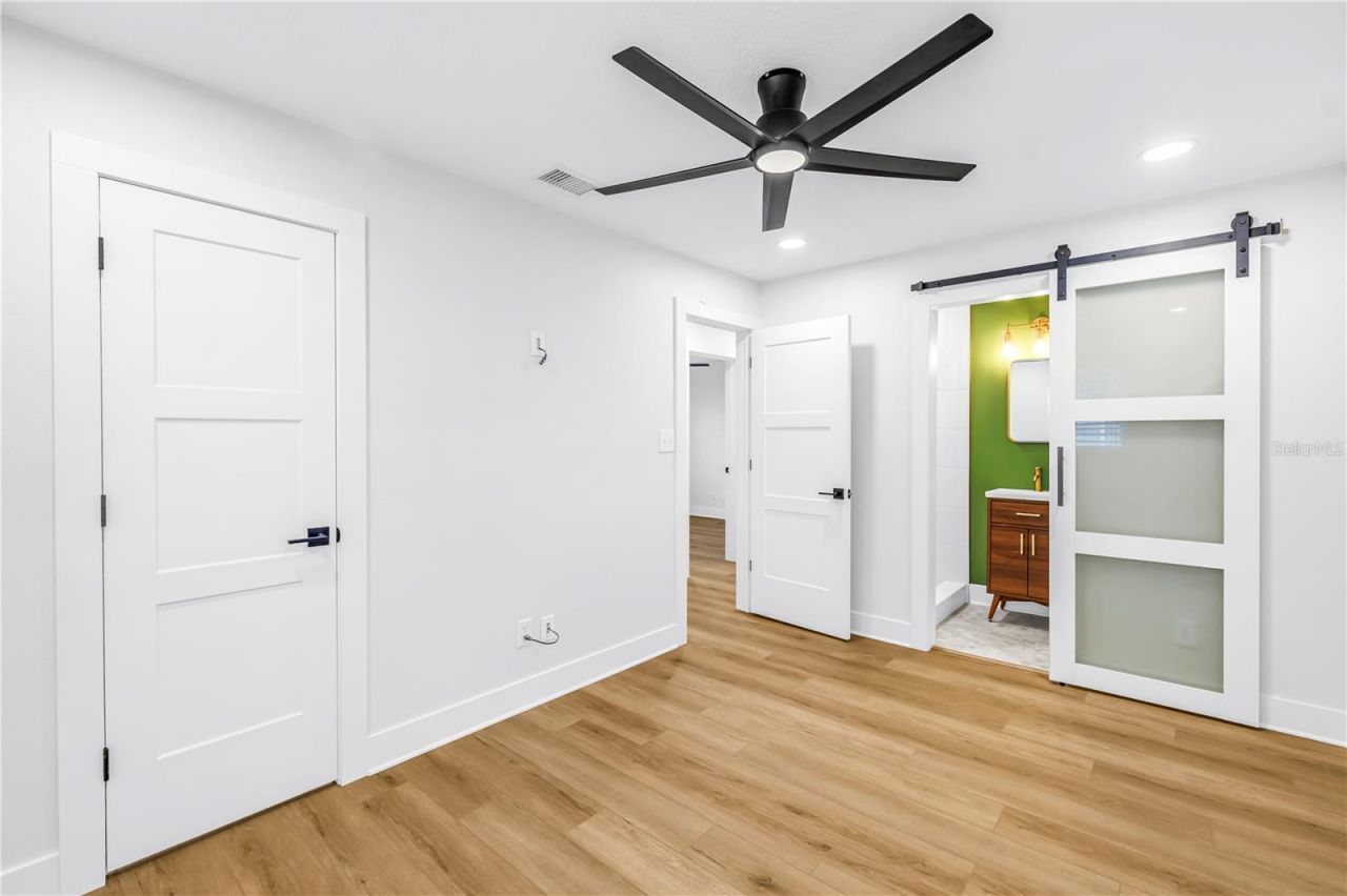 5846 12th Street S, Saint Petersburg, FL 33705 Photo