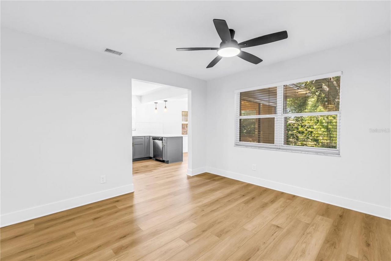 5846 12th Street S, Saint Petersburg, FL 33705 Photo