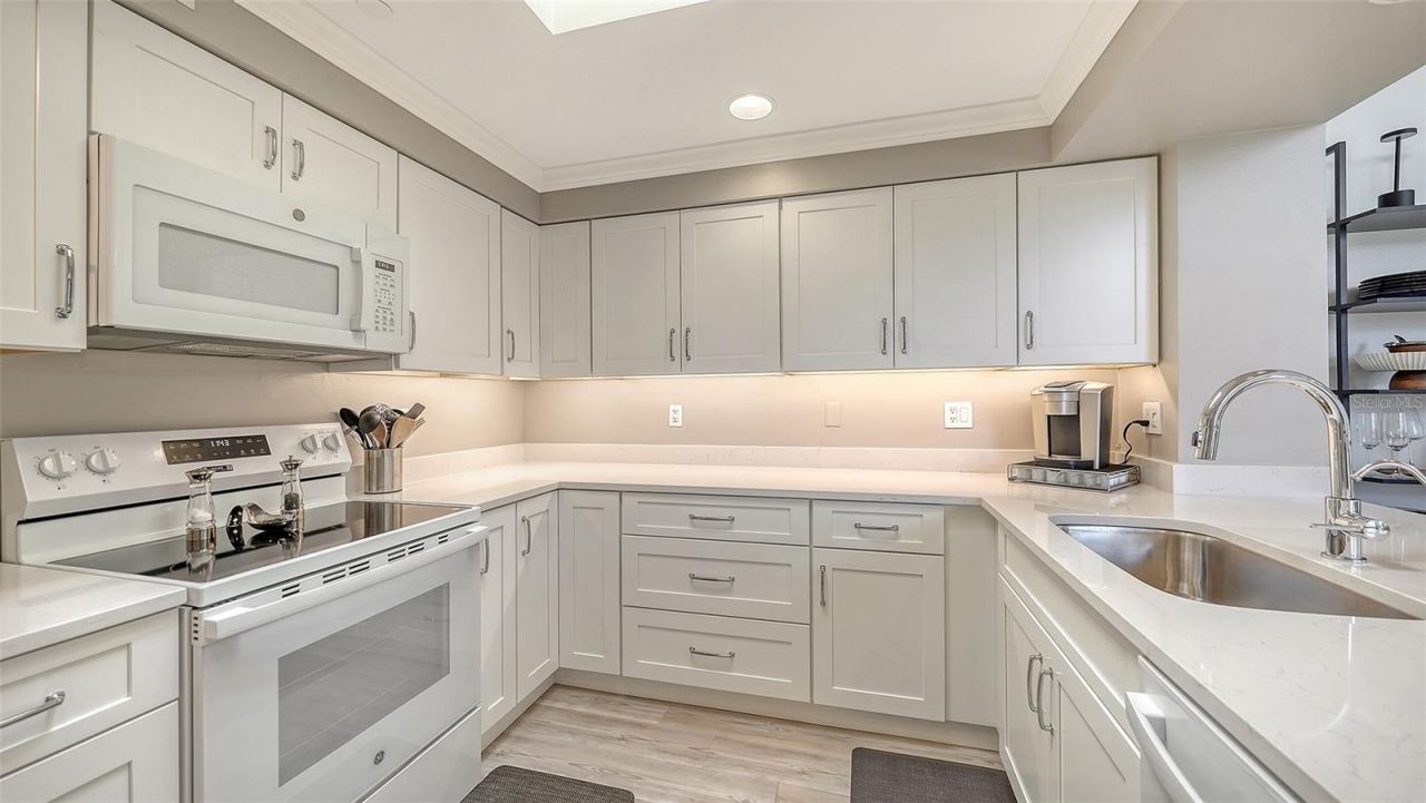 2000 Harbourside Drive , Unit 1501, Longboat Key, FL 34228 Photo