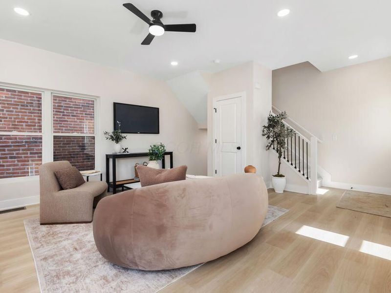 520 W 1st Avenue, Unit B, Columbus, OH 43201 Photo 11