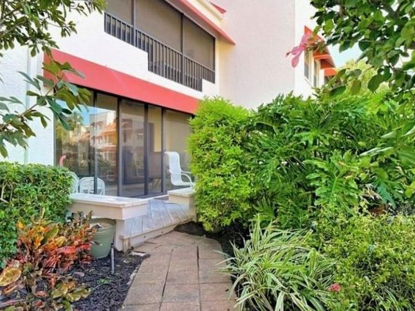 627 Serendipity DR , Unit 627, NAPLES, FL 34108