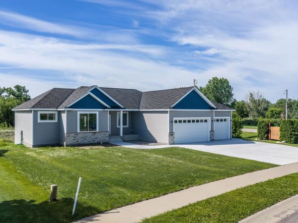 100 Schwinghammer Drive, Albany, MN 56307