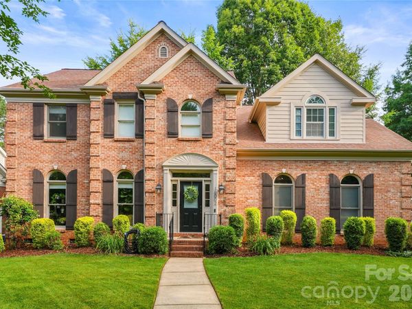 16002 Prestwoods Lane, Huntersville, NC 28078