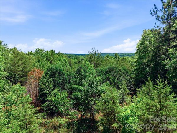 602 Low Valley Way , Lenoir, NC 28645