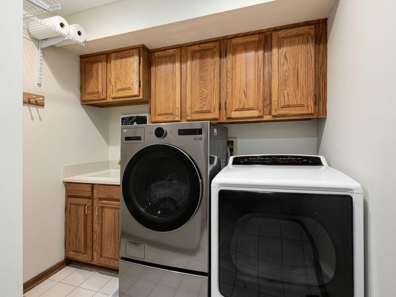 7083 Oakstream Court, Columbus, OH 43235 Photo 17