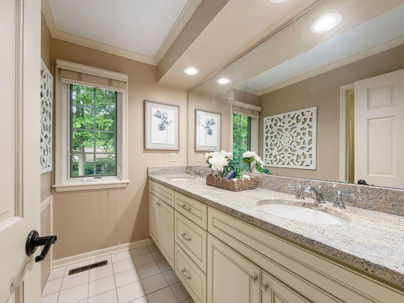 7083 Oakstream Court, Columbus, OH 43235 Photo 26