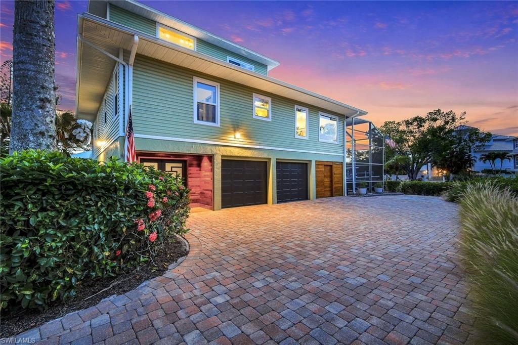3858 Riviera Cir , Bonita Springs, FL 34134 Photo