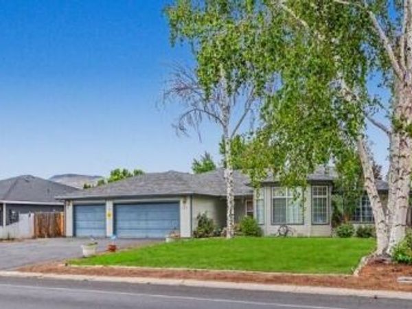 6319 Harlan Drive, Klamath Falls, OR 97603