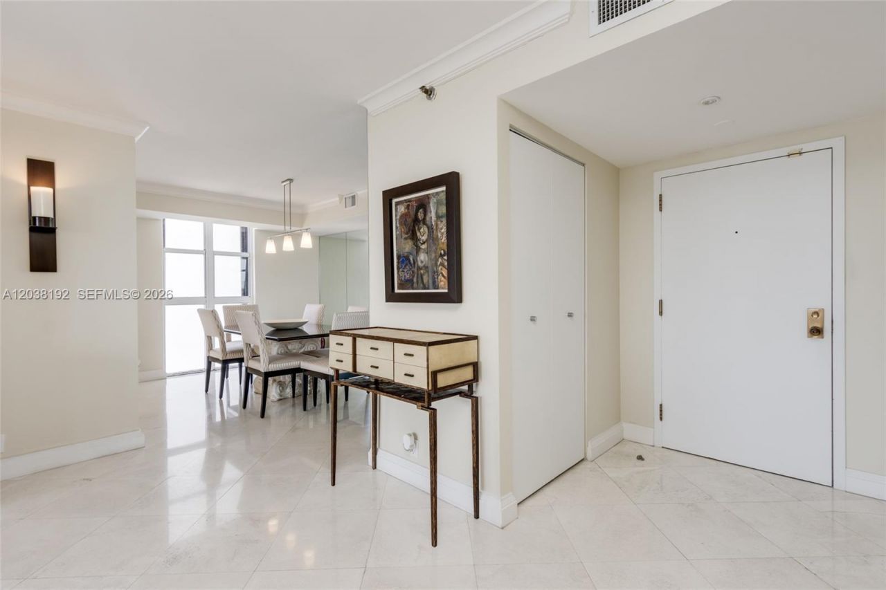 4000 Towerside Ter , Unit 1701, Miami, FL 33138 Photo