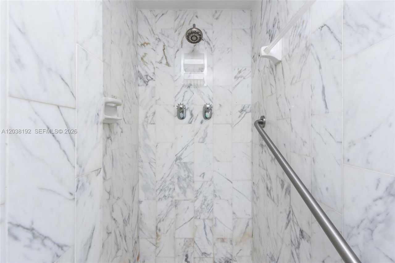 4000 Towerside Ter , Unit 1701, Miami, FL 33138 Photo