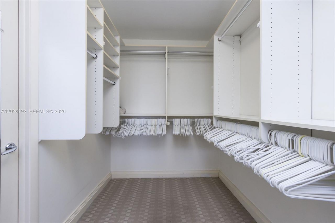 4000 Towerside Ter , Unit 1701, Miami, FL 33138 Photo