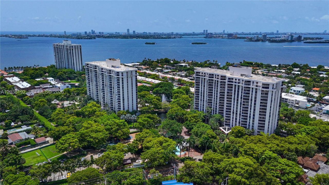4000 Towerside Ter , Unit 1701, Miami, FL 33138 Photo