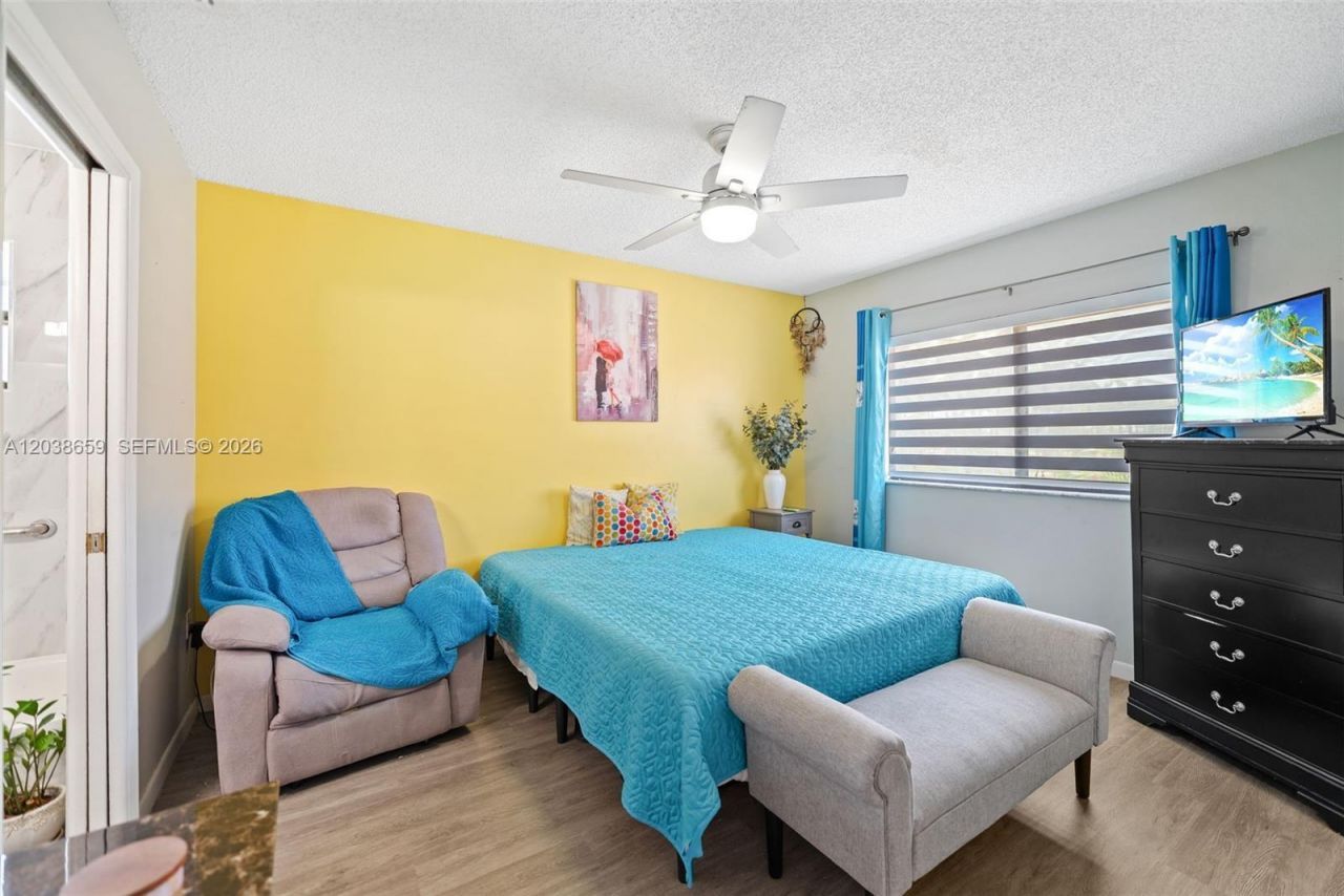 2770 W 60th Pl, Unit 202, Hialeah, FL 33016 Photo