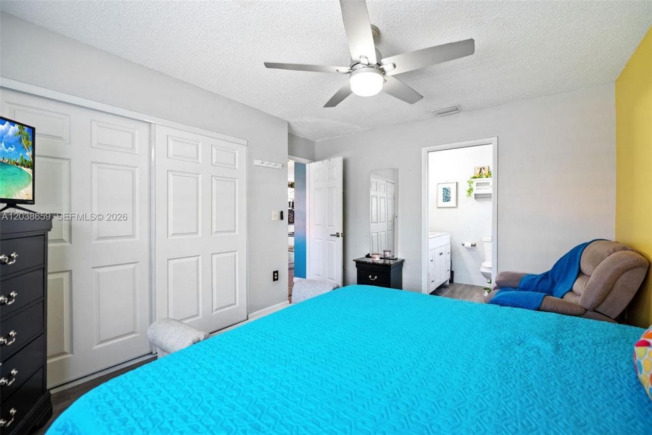 2770 W 60th Pl, Unit 202, Hialeah, FL 33016 Photo