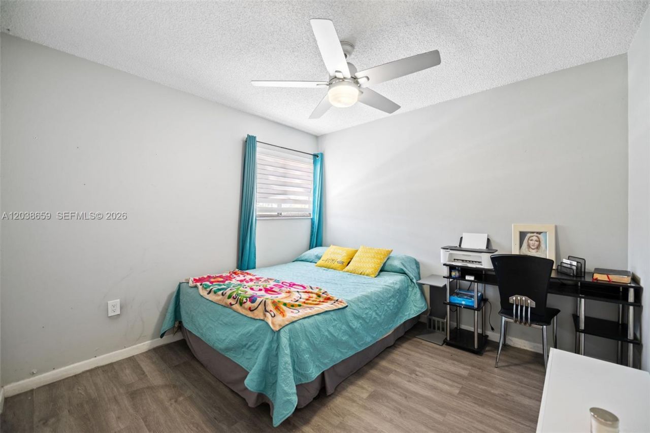 2770 W 60th Pl, Unit 202, Hialeah, FL 33016 Photo