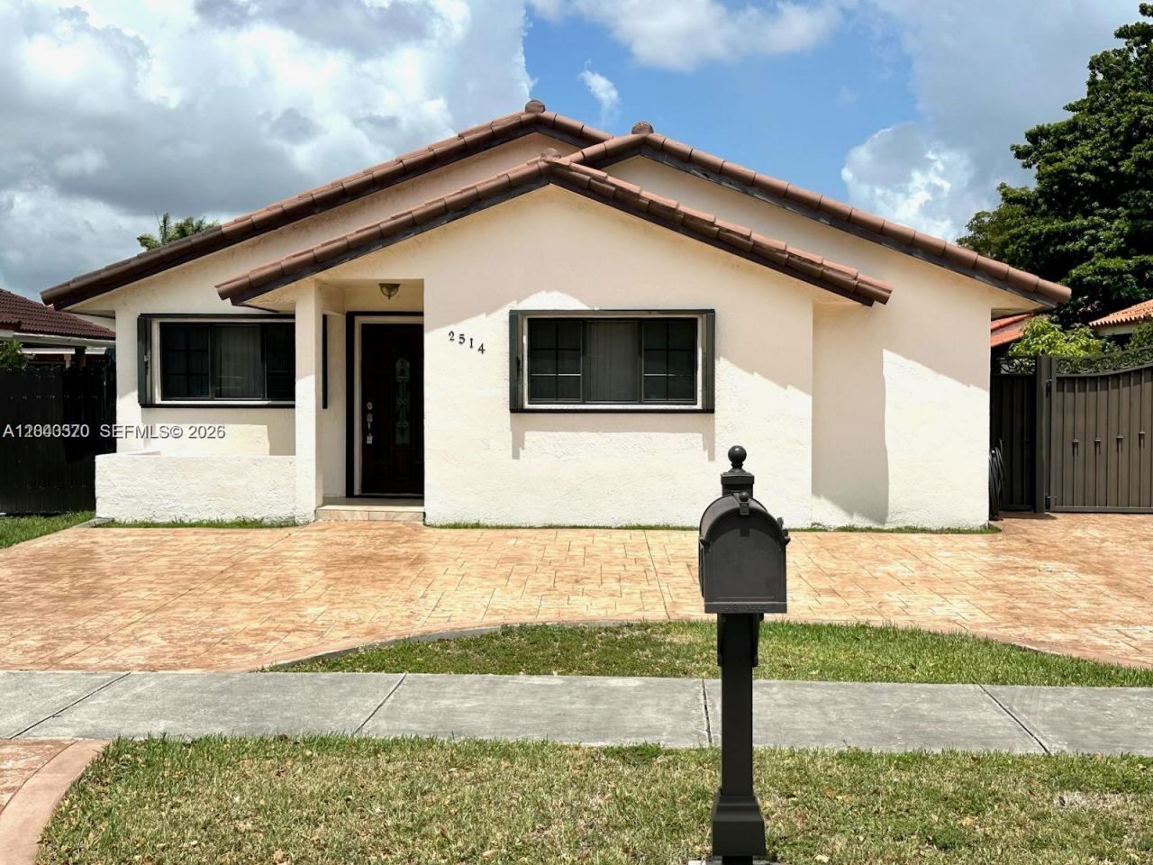 2514 SW 138th Ave , Unit -, Miami, FL 33175 Photo