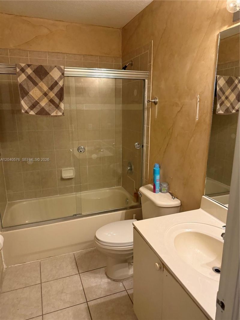 5943 SW 162nd Pl, Miami, FL 33193 Photo