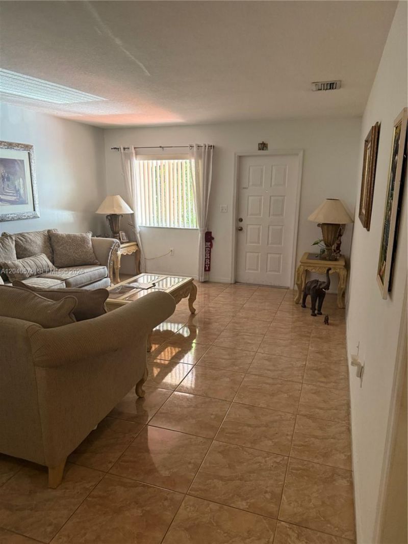 5943 SW 162nd Pl, Miami, FL 33193 Photo
