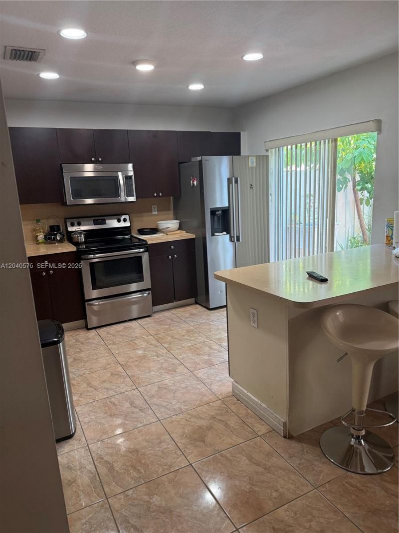 5943 SW 162nd Pl, Miami, FL 33193 Photo