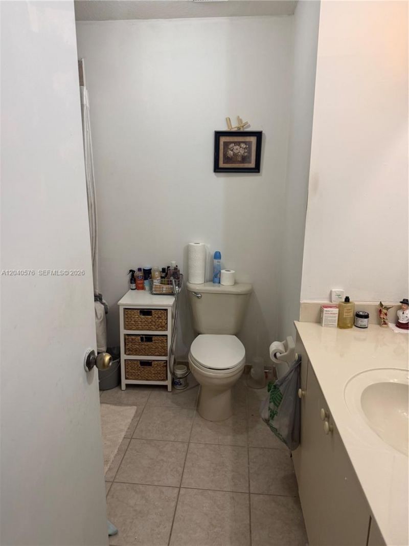 5943 SW 162nd Pl, Miami, FL 33193 Photo