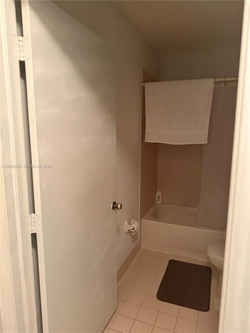 5943 SW 162nd Pl, Miami, FL 33193 Photo