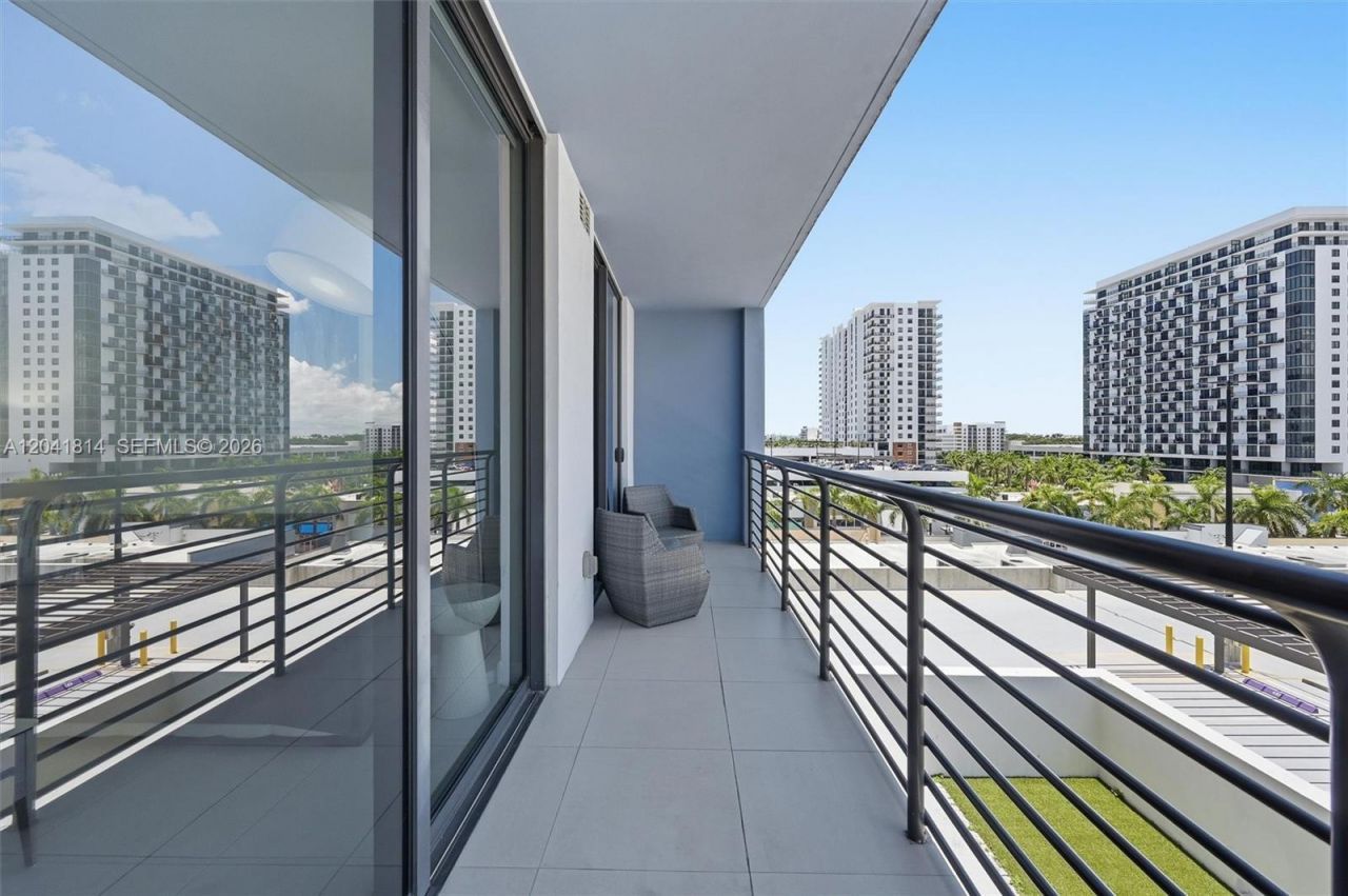 5350 NW 84th Ave , Unit 504, Doral, FL 33166 Photo