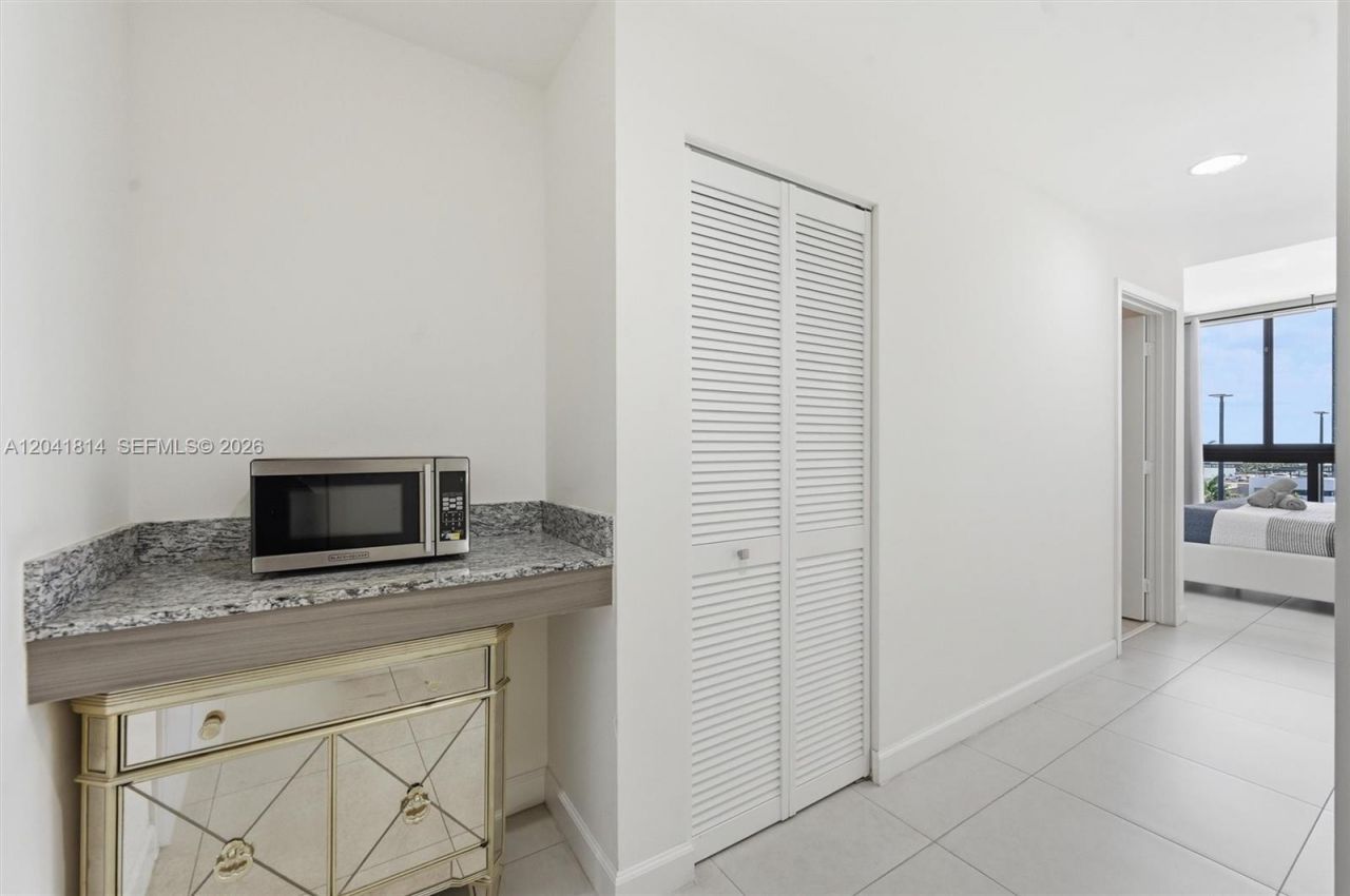 5350 NW 84th Ave , Unit 504, Doral, FL 33166 Photo