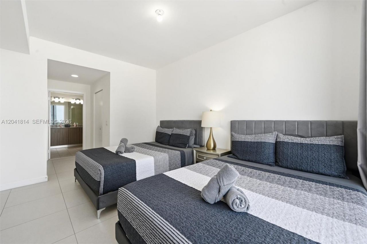 5350 NW 84th Ave , Unit 504, Doral, FL 33166 Photo