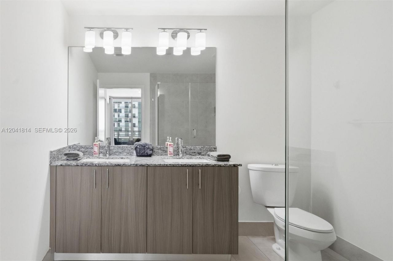 5350 NW 84th Ave , Unit 504, Doral, FL 33166 Photo
