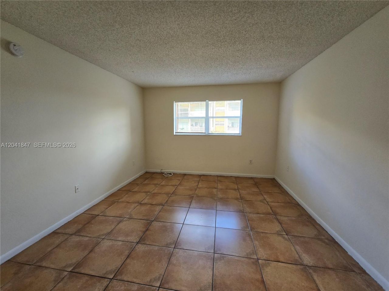 3600 NW 21st St , Unit 103, Lauderdale Lakes, FL 33311 Photo