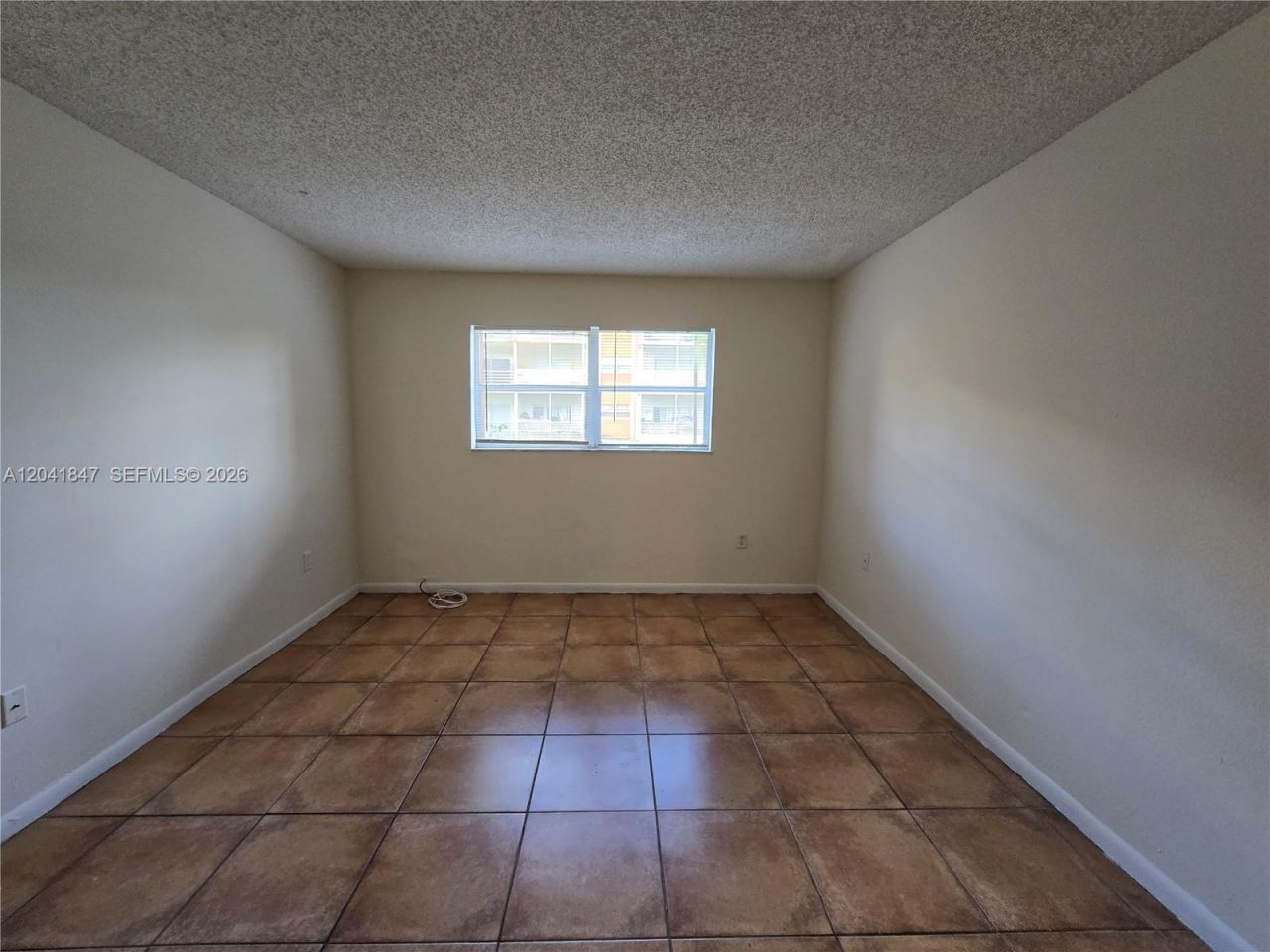 3600 NW 21st St , Unit 103, Lauderdale Lakes, FL 33311 Photo