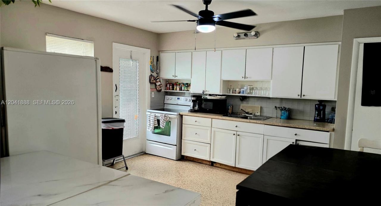 241 NW 32nd St, Miami, FL 33127 Photo
