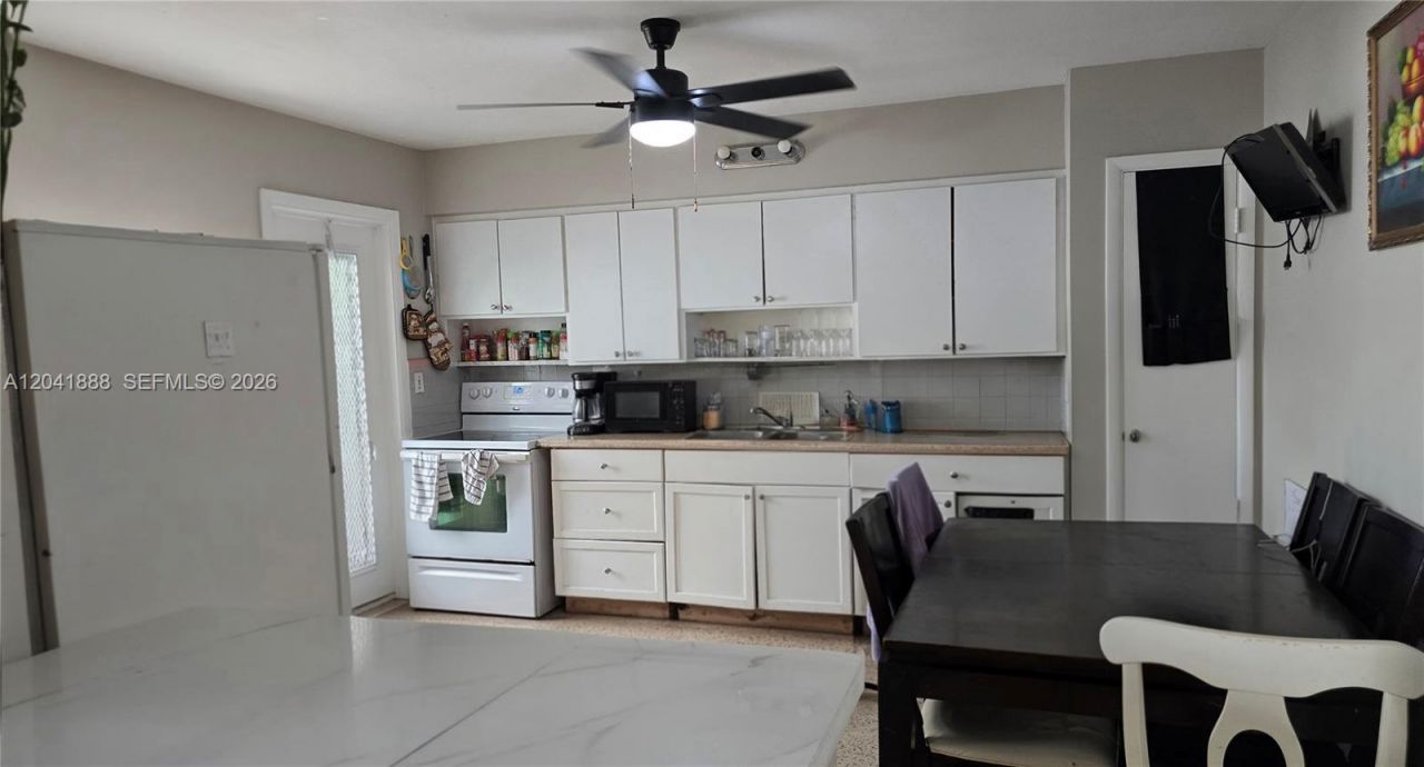 241 NW 32nd St, Miami, FL 33127 Photo